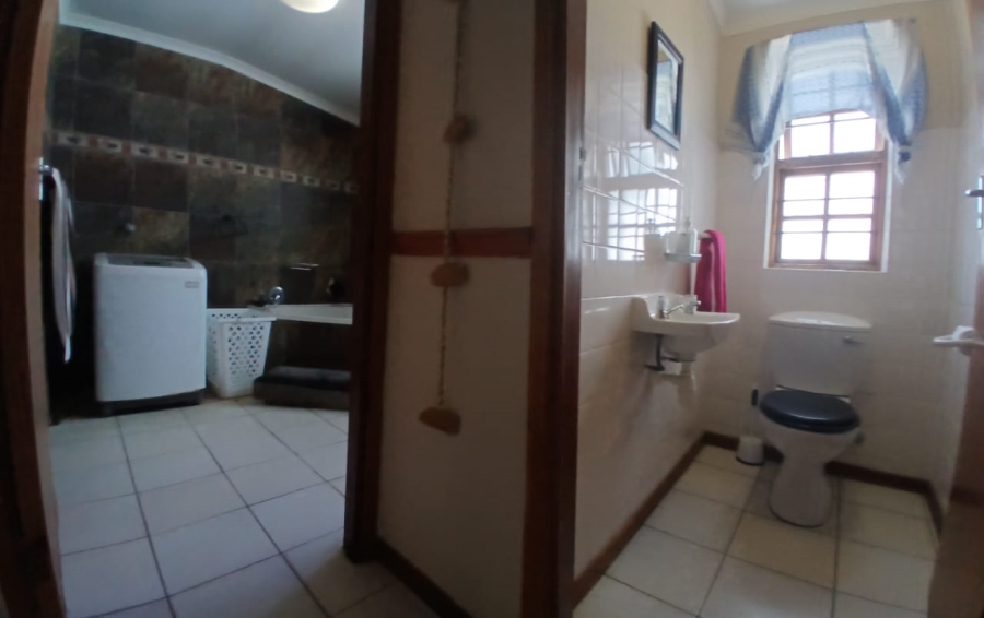2 Bedroom Property for Sale in Mossel Bay Central Western Cape